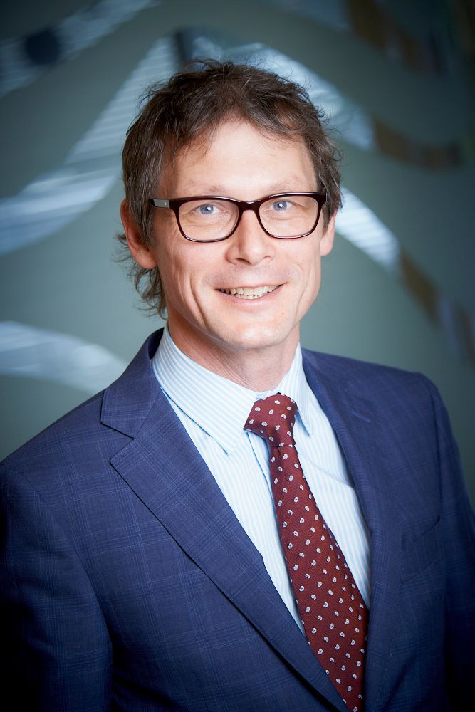 Dr. Michael Holmes
