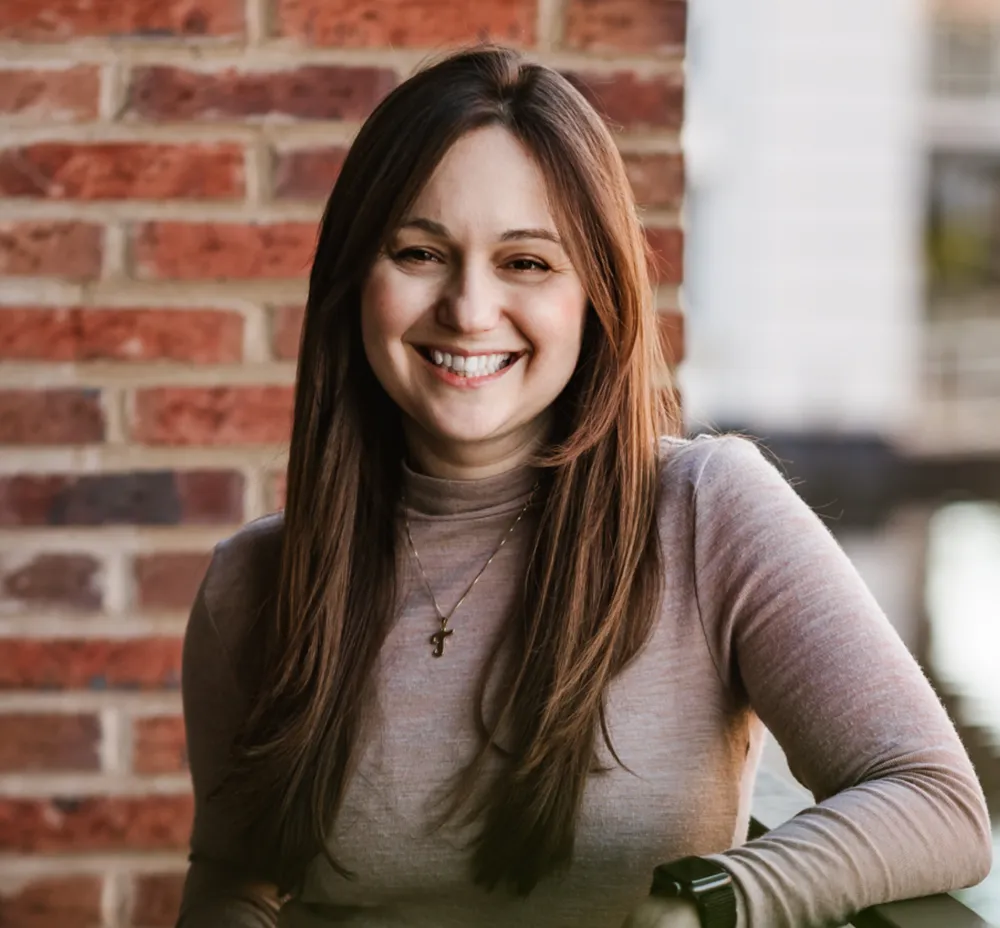 Julia Arenson In-the-House