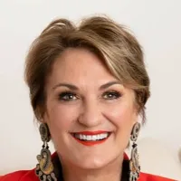 Dr Louise Mahler