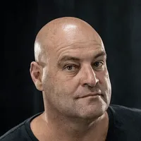 Leigh Hart