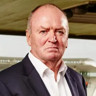 Sir Graham Henry