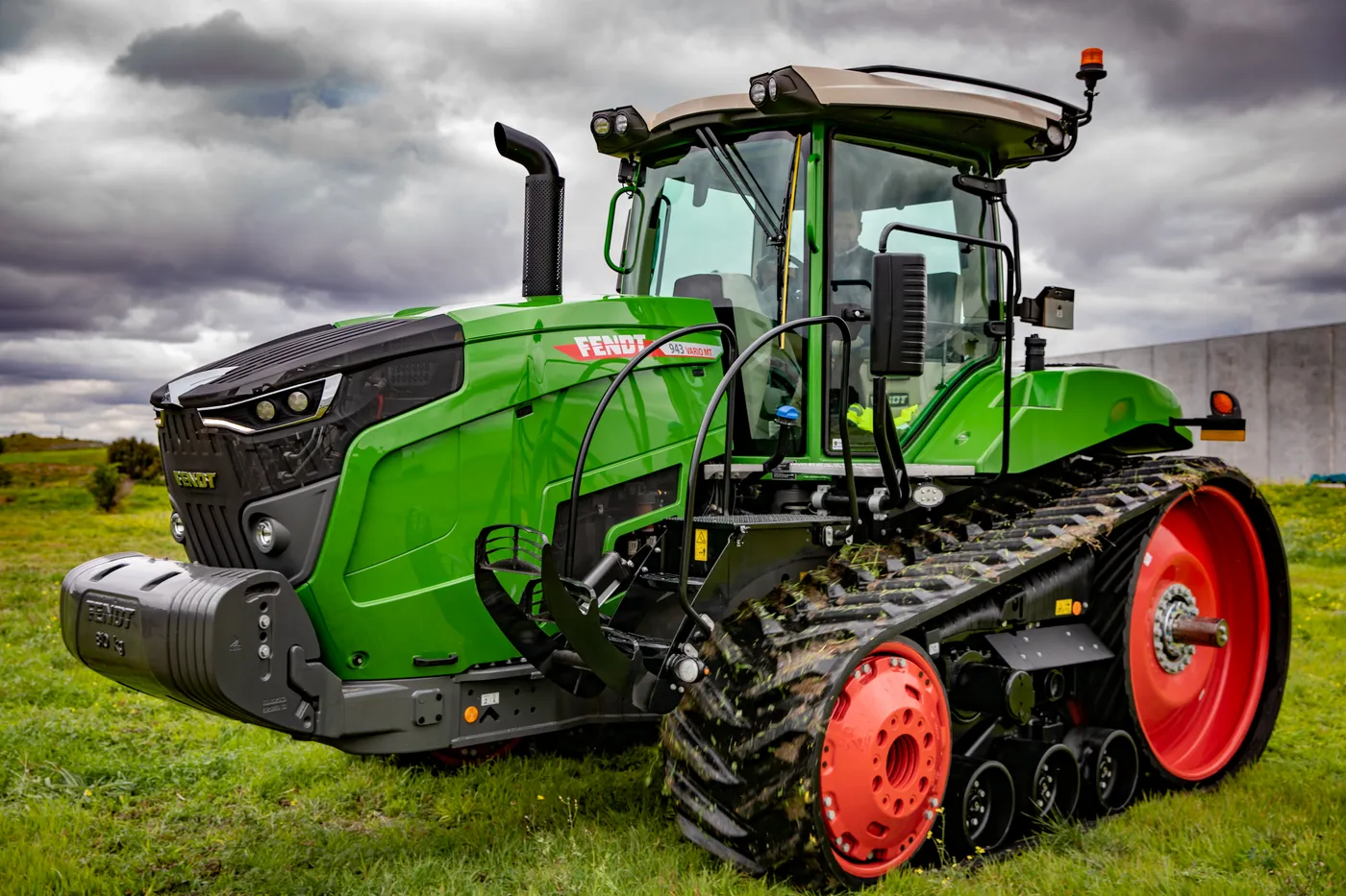 Fendt 1100 MT/900 MT Track Tractors — image 3