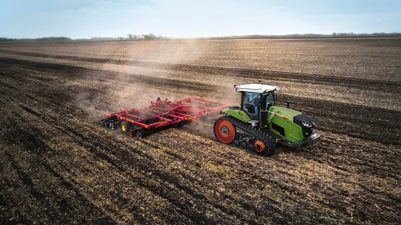 Fendt 1100 MT/900 MT Track Tractors — image 2